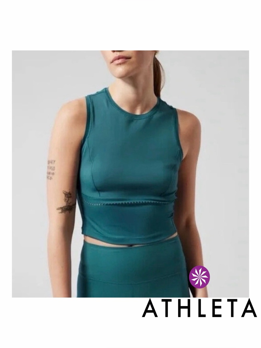 🆕 NWT Athleta Levitate Tank in Borealis Green